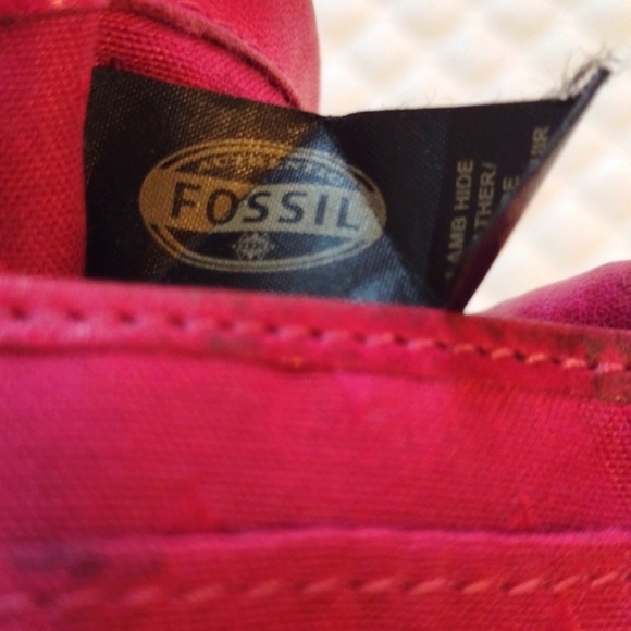 Fossil Buttery Soft Leather Wallet - Picture 4 of 11